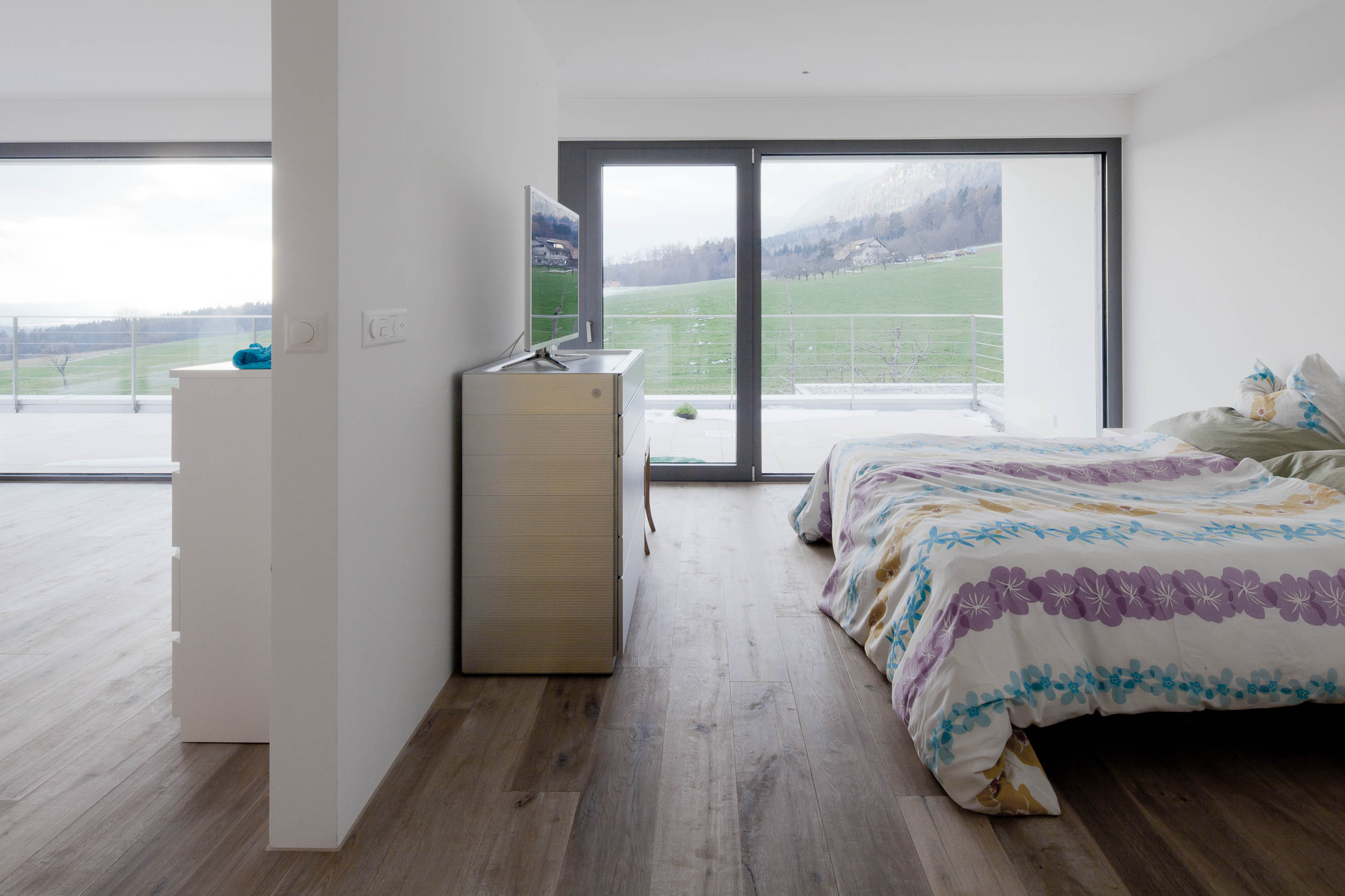 Landhausdiele Eiche weiss im Einfamilienhaus
