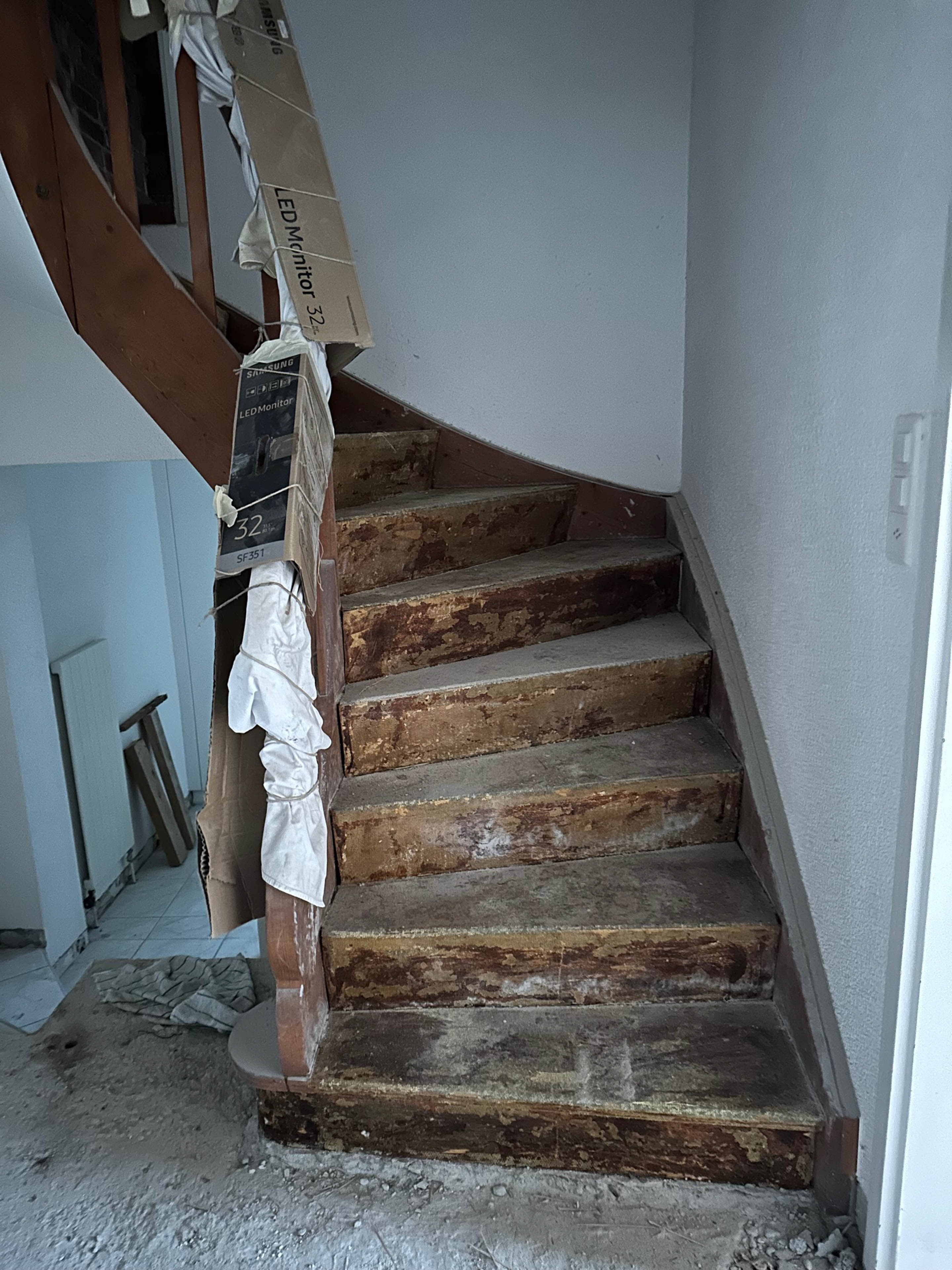 Vorher: Landhausdiele Eiche im Einfamilienhaus