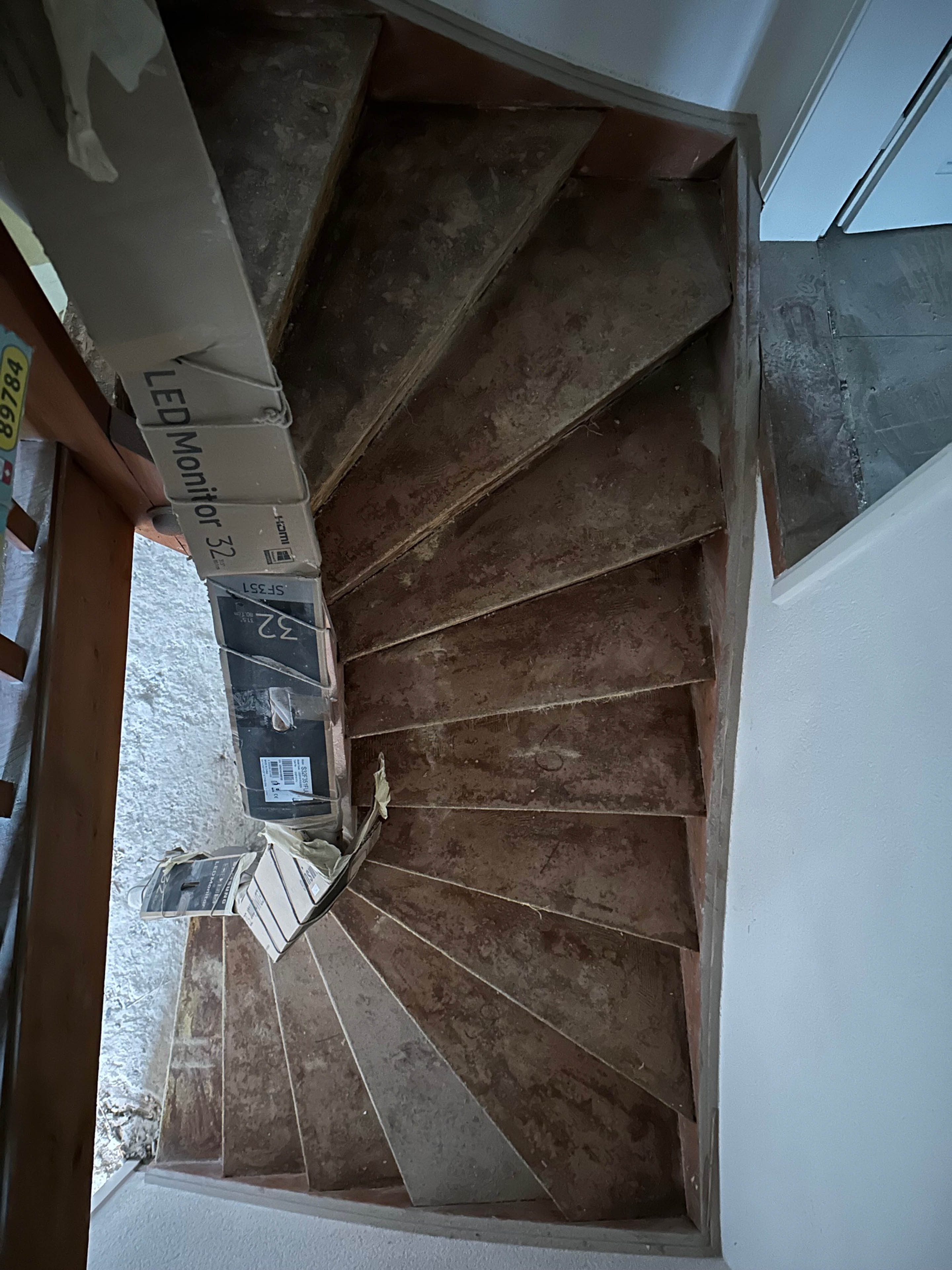 Vorher: Landhausdiele Eiche im Einfamilienhaus